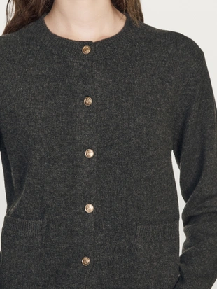 Кофта-кардиган с пуговицами из золота- Заказать в России