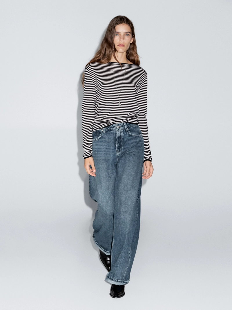 Вязанный свитер с длинным рукавом в полоску