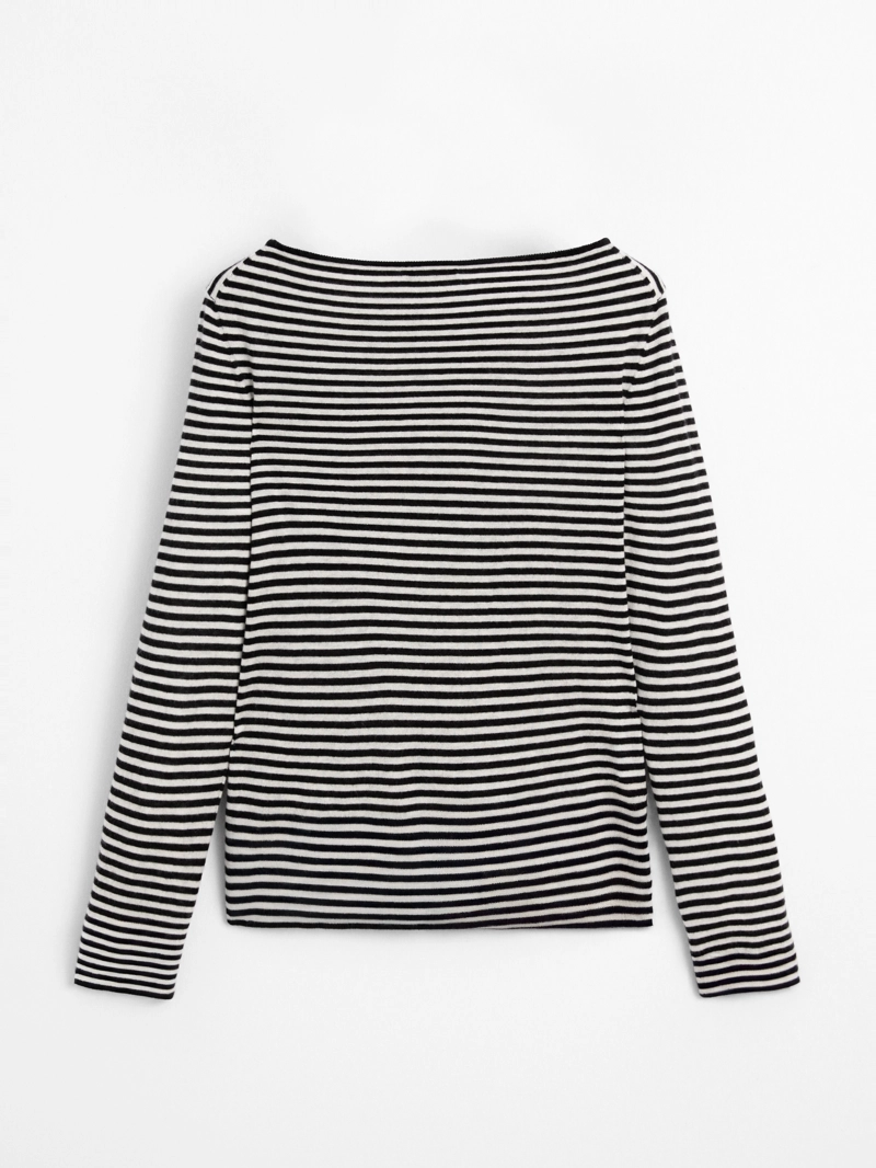 Вязанный свитер с длинным рукавом в полоску