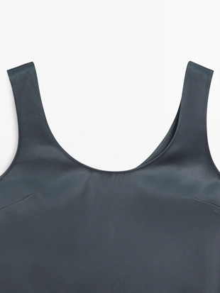 Короткое платье из атласа с летящей тканью- Заказать в России