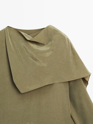 Блузка с объемным воротником из текучей ткани- Заказать в России