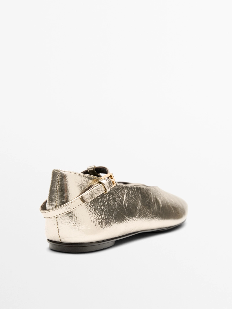 Балетки с металлическим оттенком и ремешком на подъеме