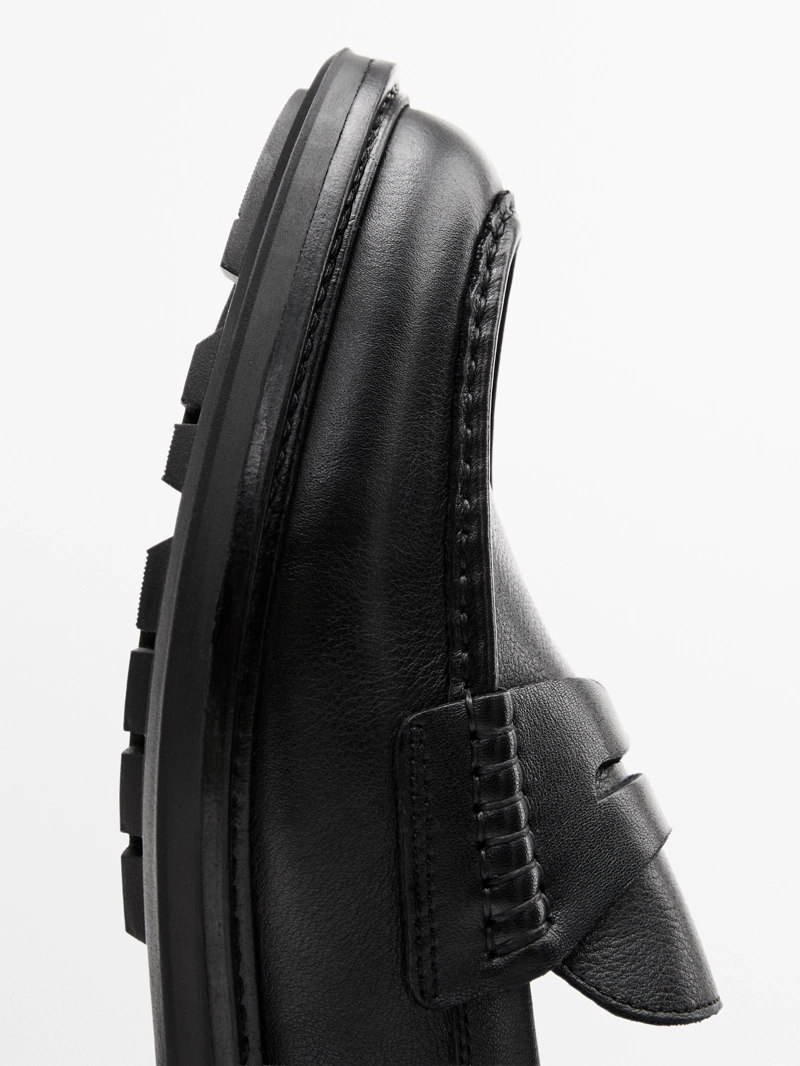 Мягкие кожаные мокасины