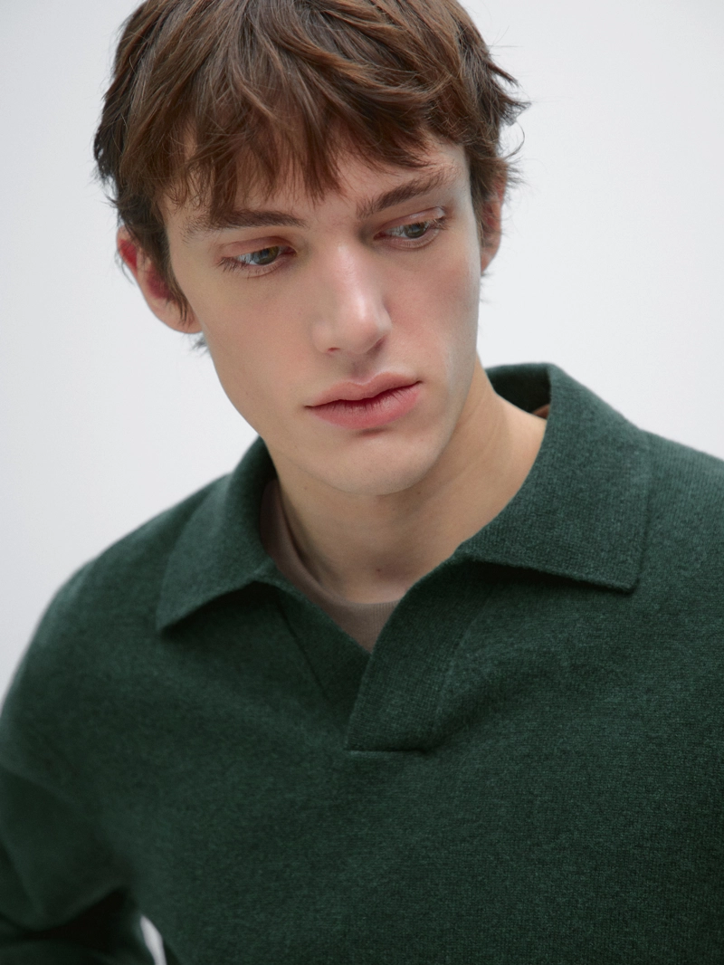 Водолазка-поло из 100% шерсти с v-образным вырезом