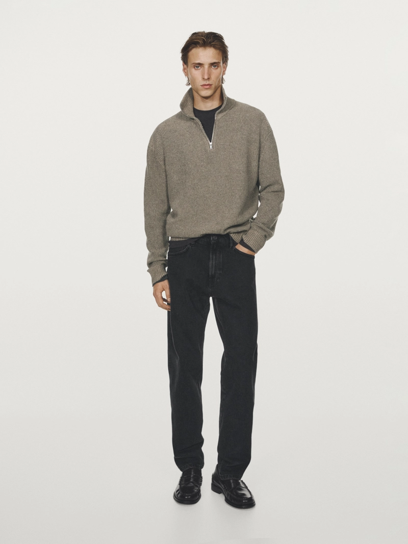 Вязанный свитер с высоким воротником и молнией