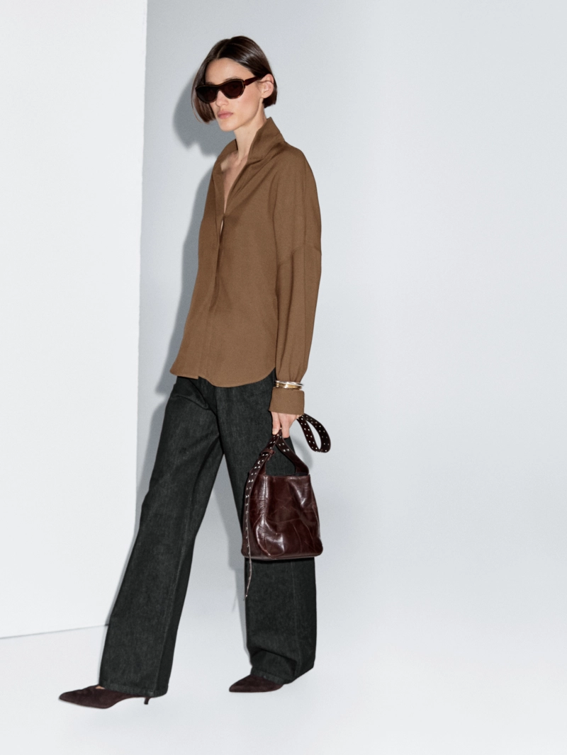 Рубашка свободного покроя с скрытыми пуговицами