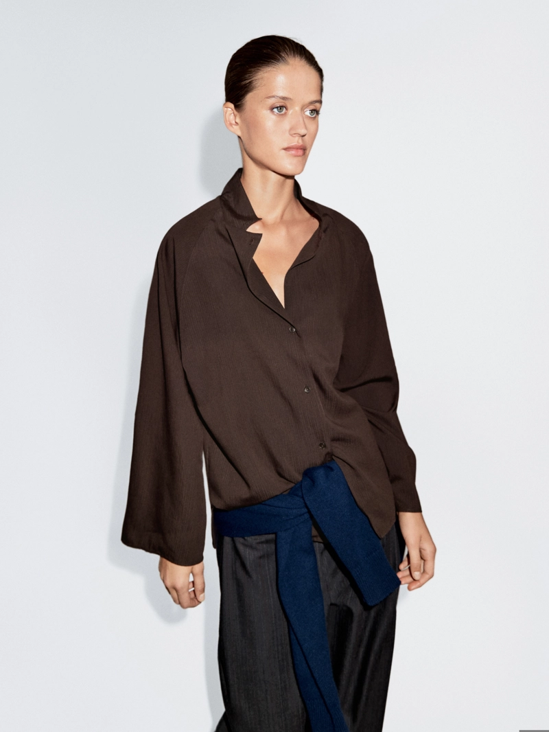 Рубашка с текстурными рукавами реглан