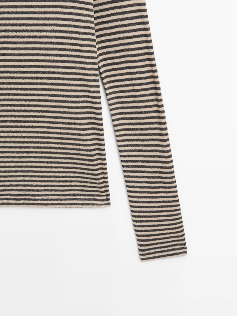 Футболка из хлопково-вискозного трикотажа с длинным рукавом