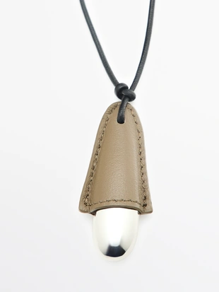 Кожаная подвеска- Заказать в России