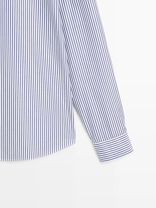 Рубашка из полосатого поплина с регулярной посадкой- Заказать в России