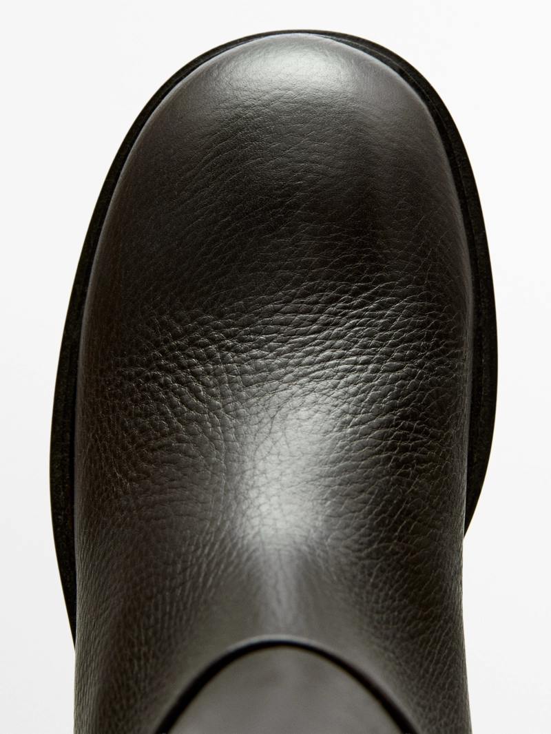 Ботильоны на плоской подошве - limited edition