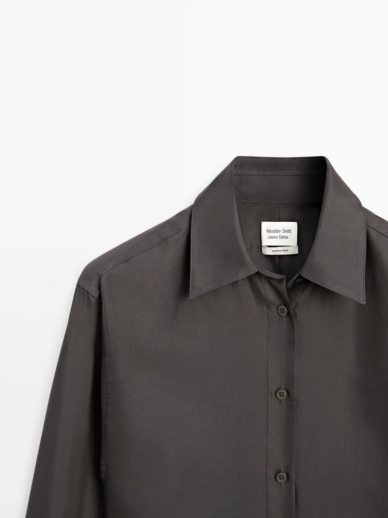 Рубашка из 100% шелка с приталенным силуэтом - limited