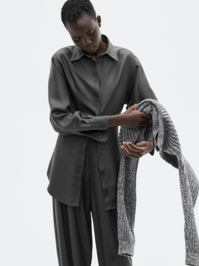 Рубашка из 100% шелка с приталенным силуэтом - limited