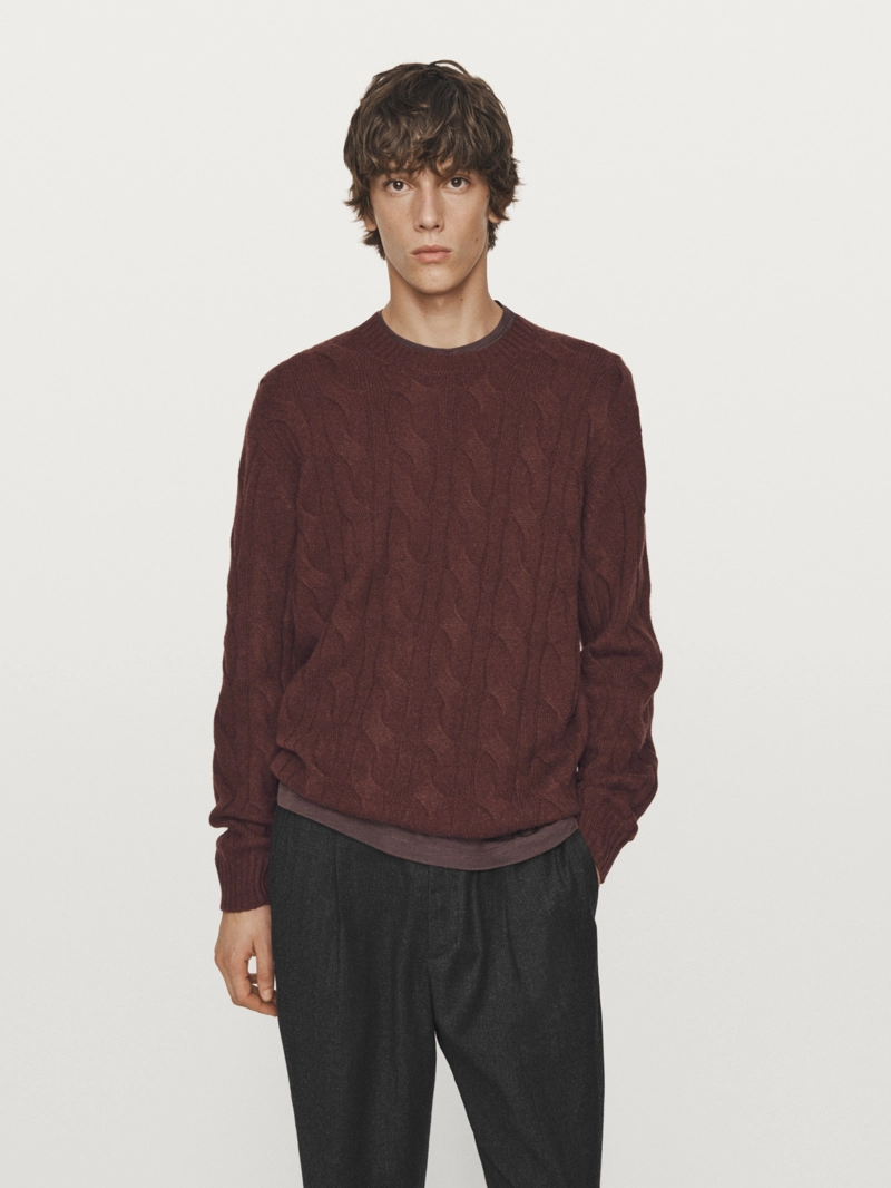 Пуловер из шерстяной смеси с косами