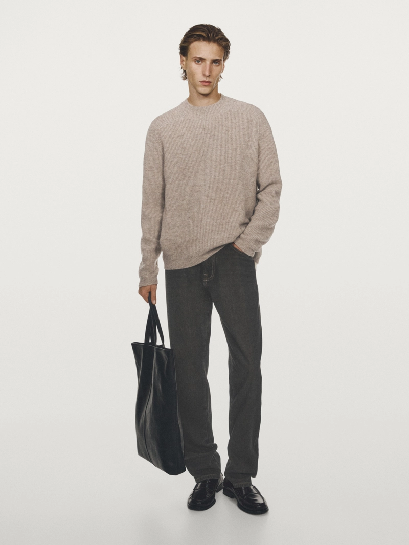 Свитер с высоким воротником из шерстяной смеси