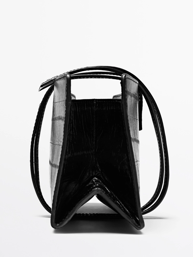 Сумка из текстурированной кожи