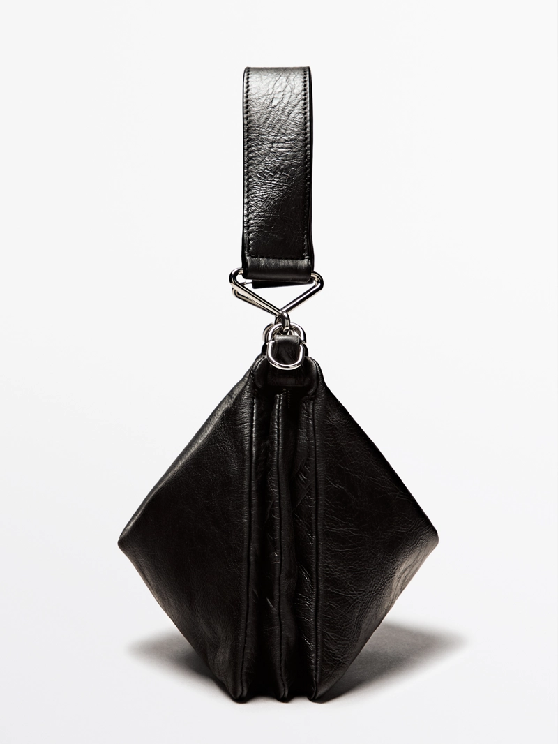 Сумка из мягкой кожи с отделениями