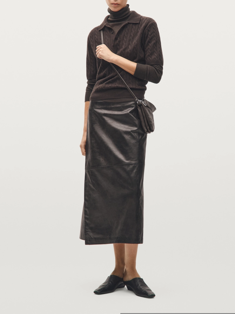 Сумочка из кожи с отделениями