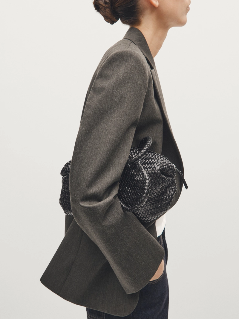 Сумка маленькая женская из плетеной кожи нубук