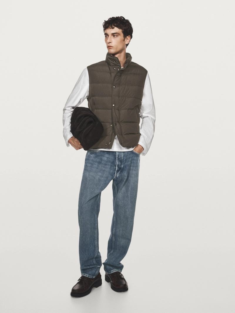 Пуховой жилет с водоотталкивающим покрытием и смесью пуха