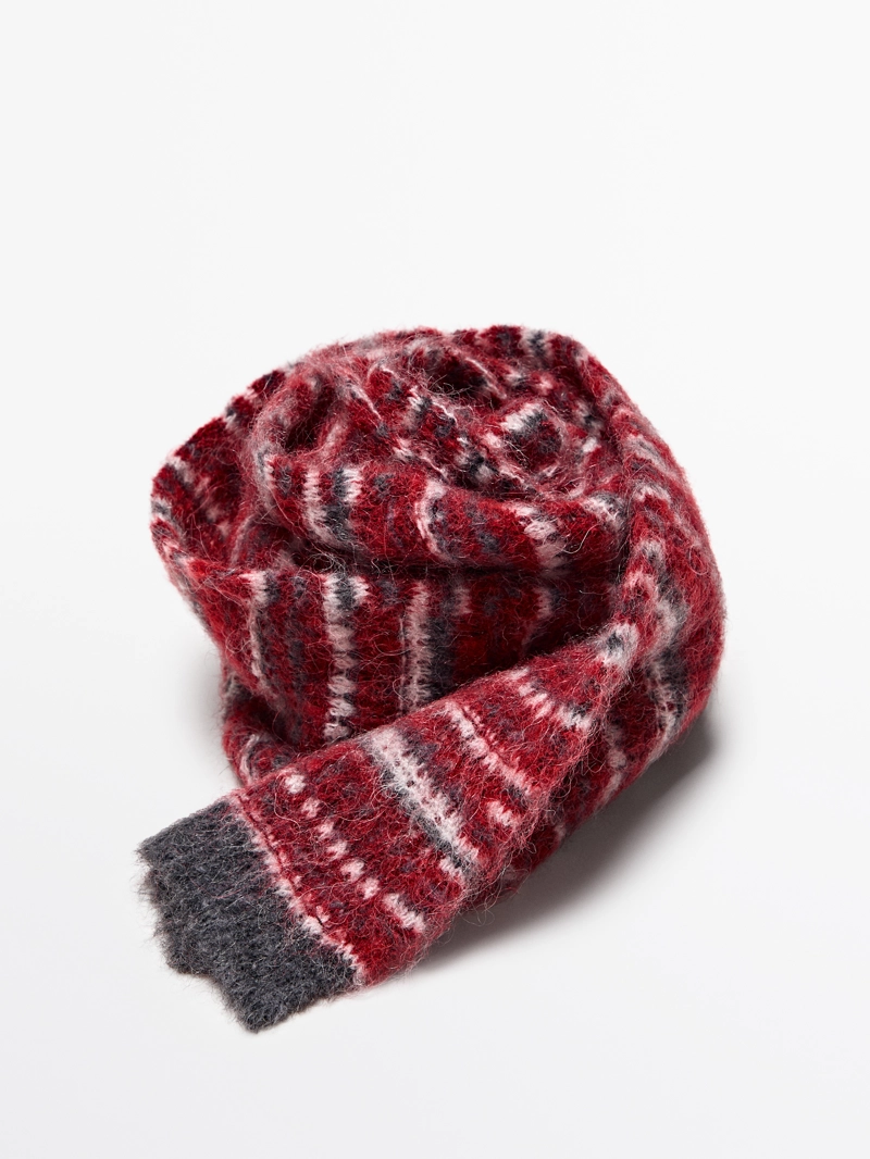 Платок из тонкой шерсти альпаки с жаккардовым узором