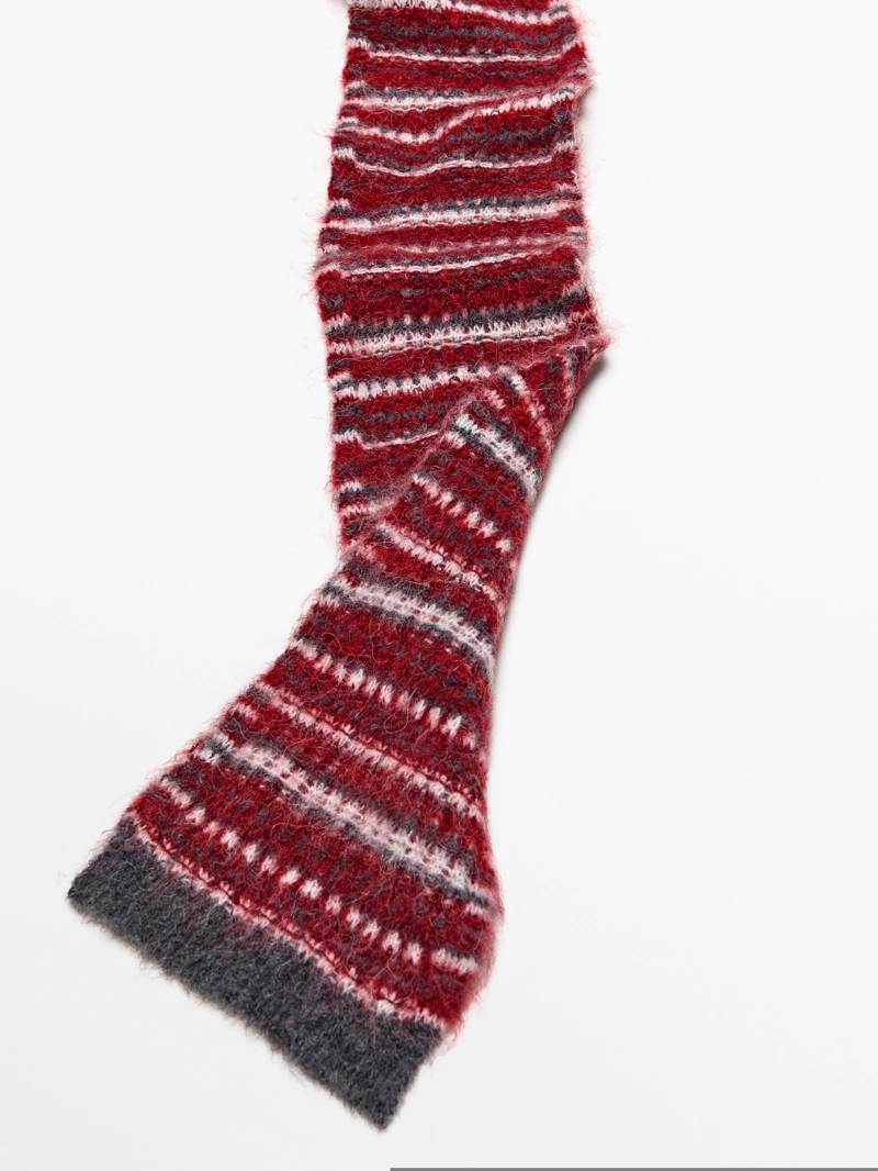 Платок из тонкой шерсти альпаки с жаккардовым узором