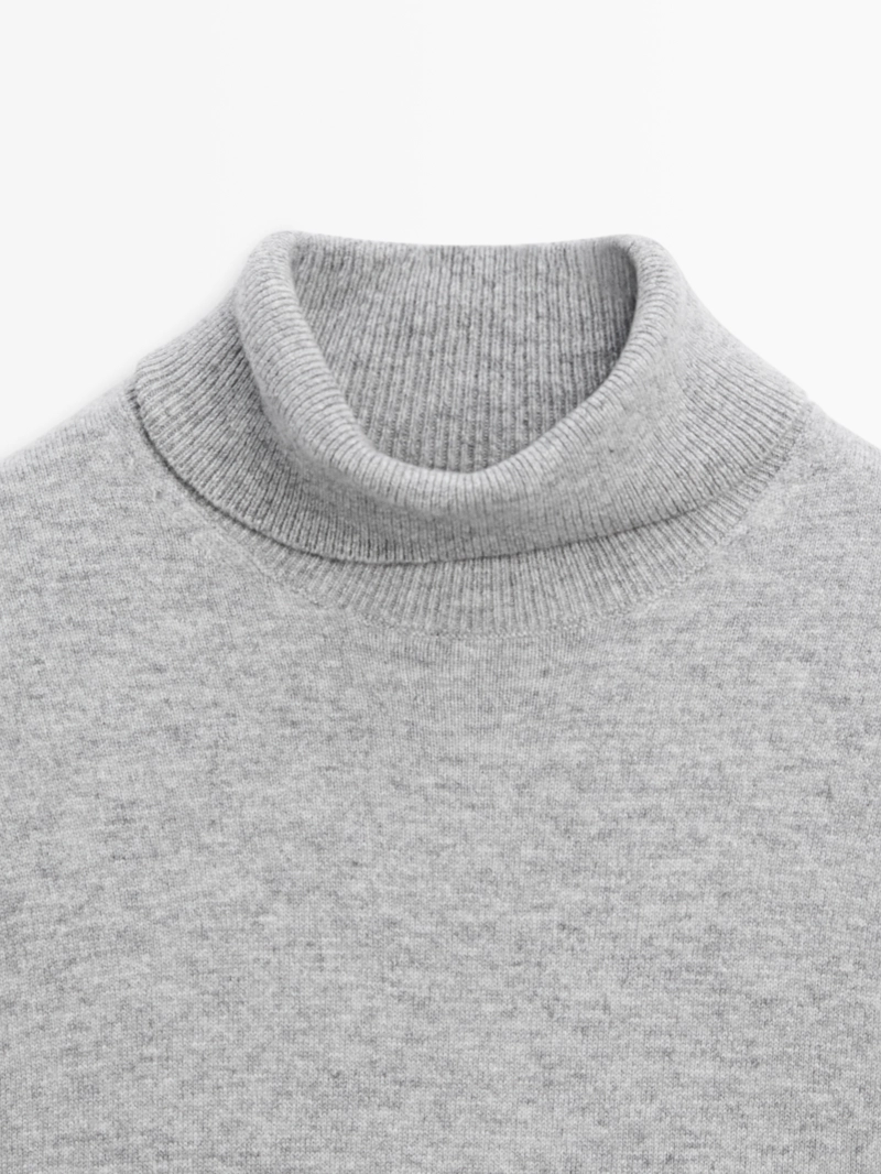 Свитер из шерстяного микса с высоким воротником