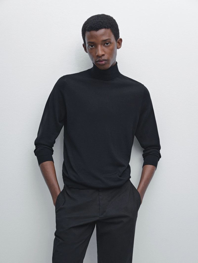 Вязаный свитер с высоким воротником из шерстяной смеси