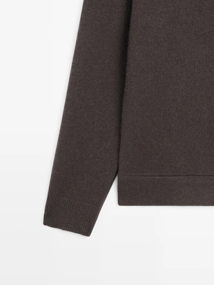 Кардиган из 100% шерсти с воротником-поло- Заказать в России