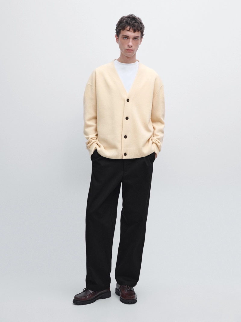 Кардиган с v-образным вырезом из 100% шерсти