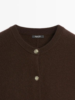 Жилет из вязаного шерстяного микса с золотыми пуговицами- Заказать в России