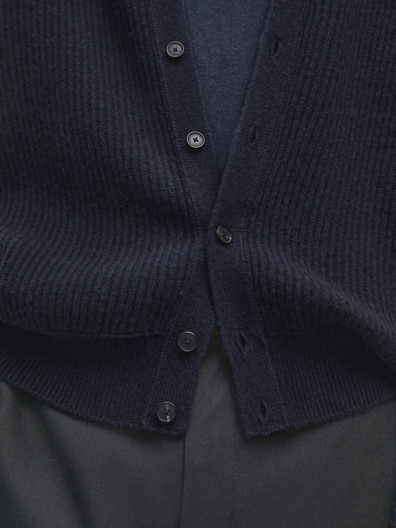 Кардиган из кашемирово-шерстяной пряжи