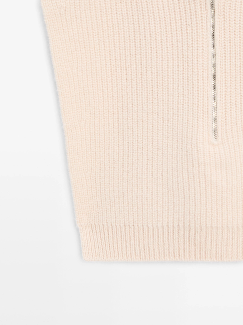 Короткий жилет из шерсти с молнией