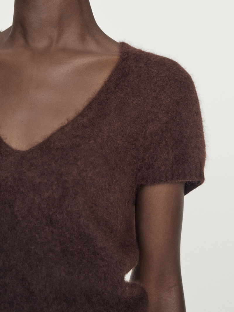 Свитер с v-образным вырезом из шерсти и кашемира