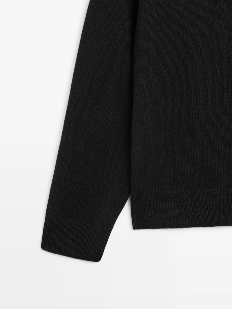 Кардиган с v-образным вырезом из шерстяной смеси