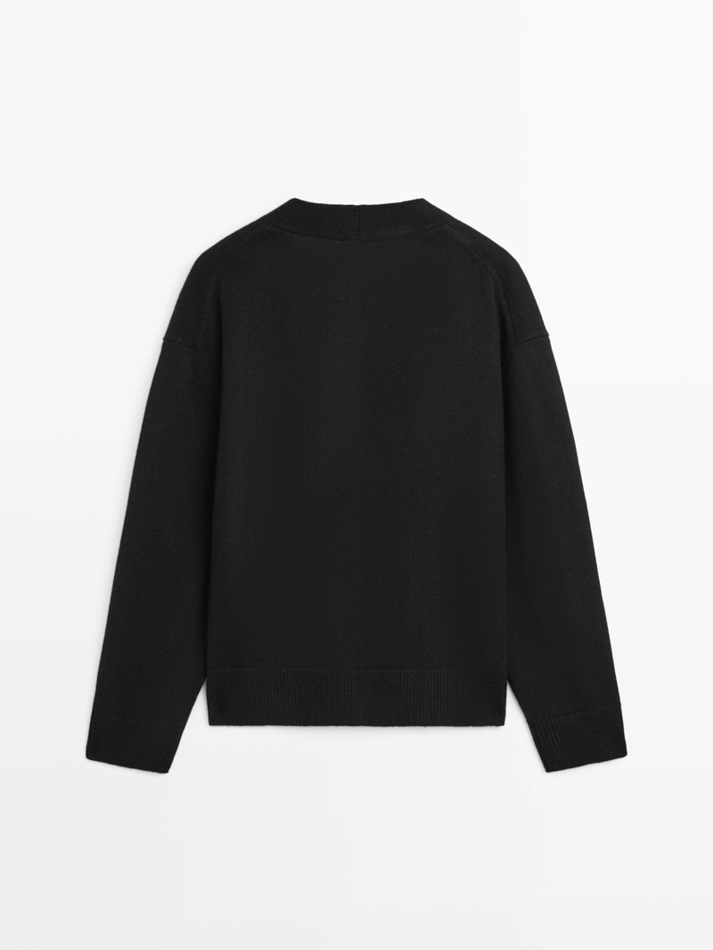 Кардиган с v-образным вырезом из шерстяной смеси