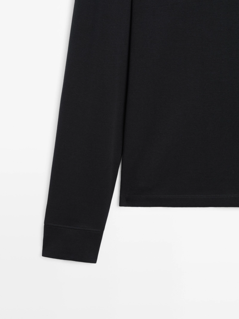 Поло с длинным рукавом и контрастным воротником