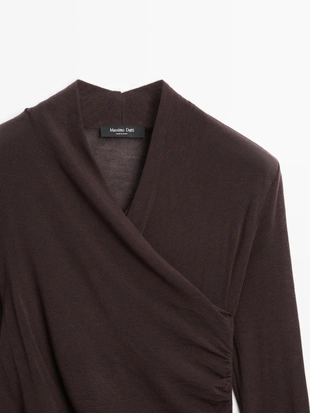 Футболка с длинным рукавом и драпировкой- Заказать в России