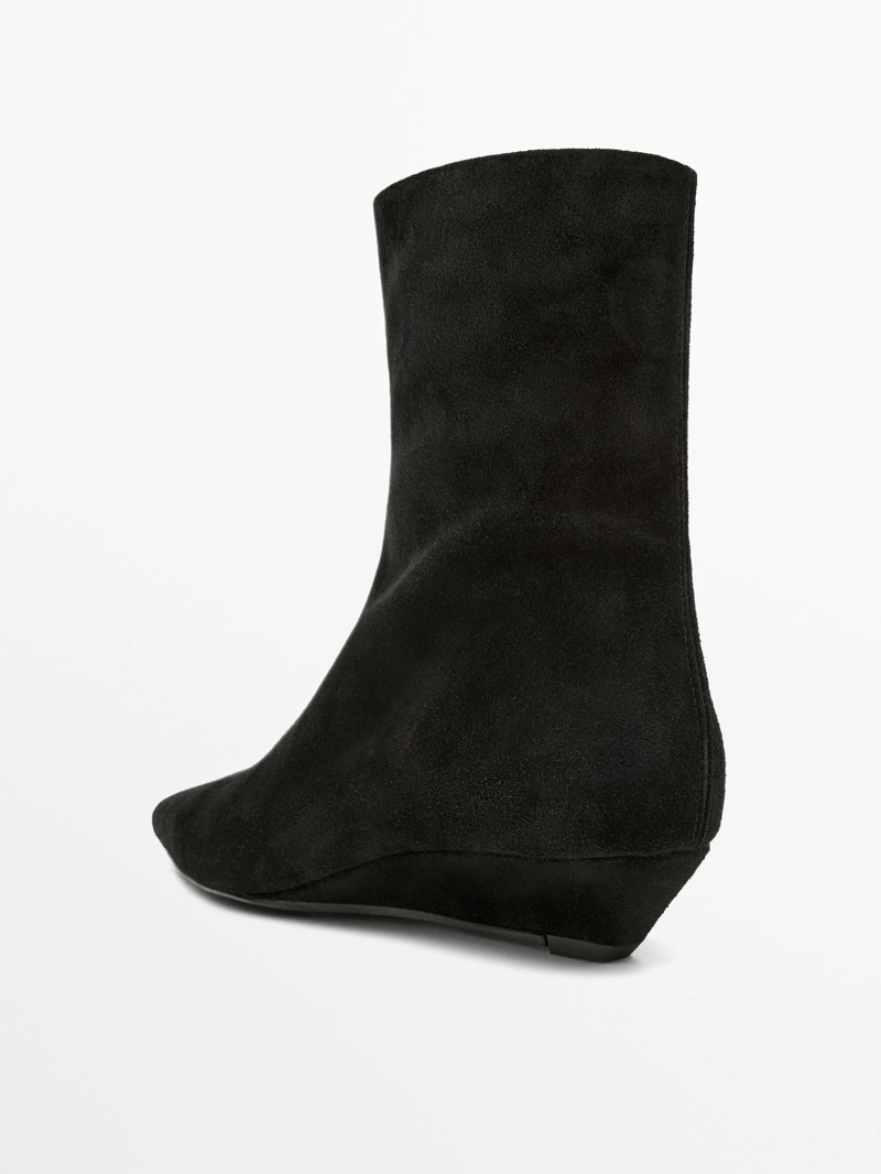 Ботильоны на тракторной подошве из разделанной кожи