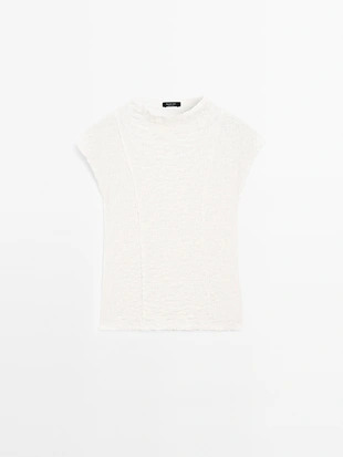 Майка без рукавов с собранными деталями- Заказать в России