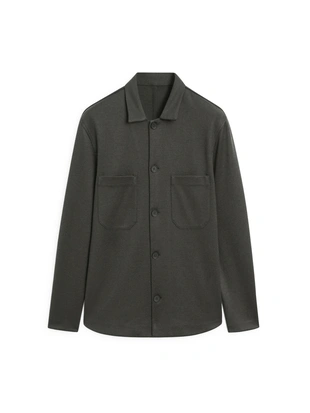 Рубашка с застежкой на пуговицы и накладными карманами- Заказать в России