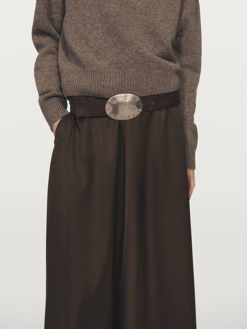 Юбка миди из атласа с карманами