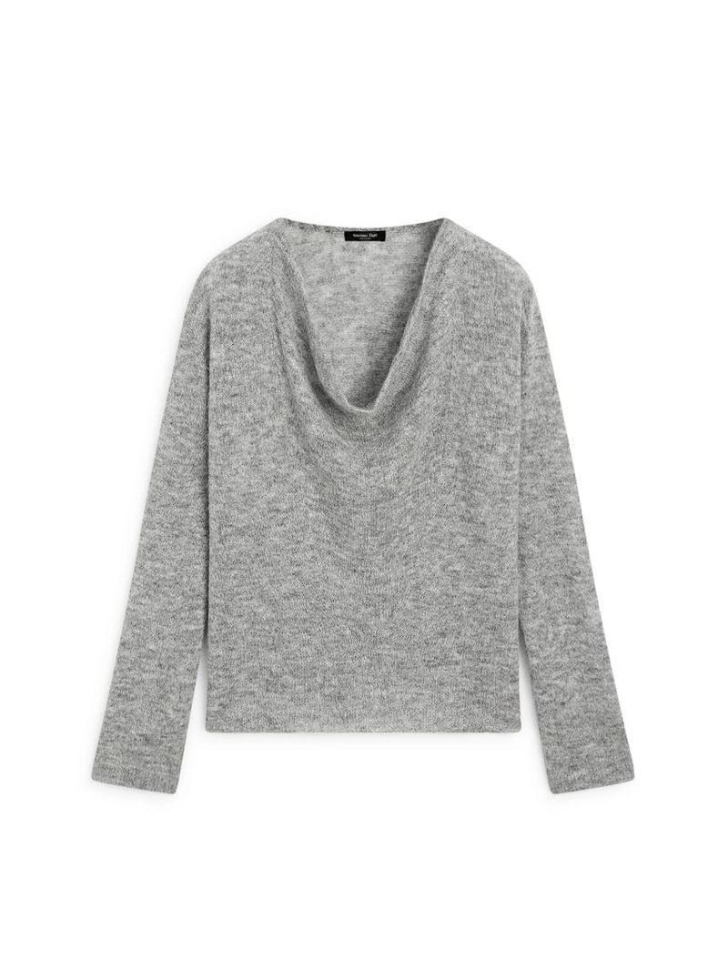 Трикотажный свитер с воротником-хомутом