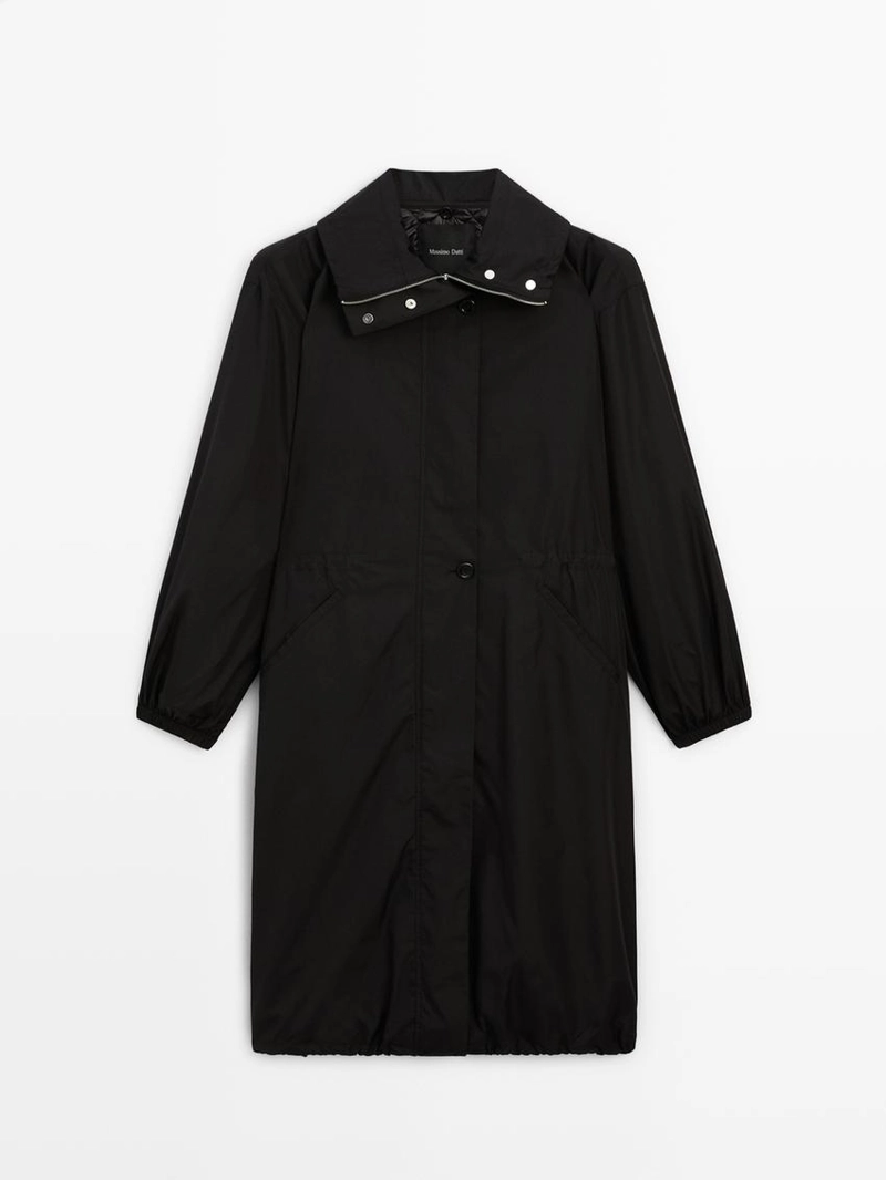 Парка с отстегивающимся внутренним жилетом, обладающая водоотталкивающими свойствами