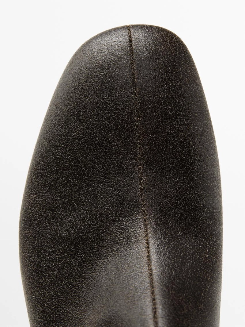 Кожаные ботильоны на каблуке