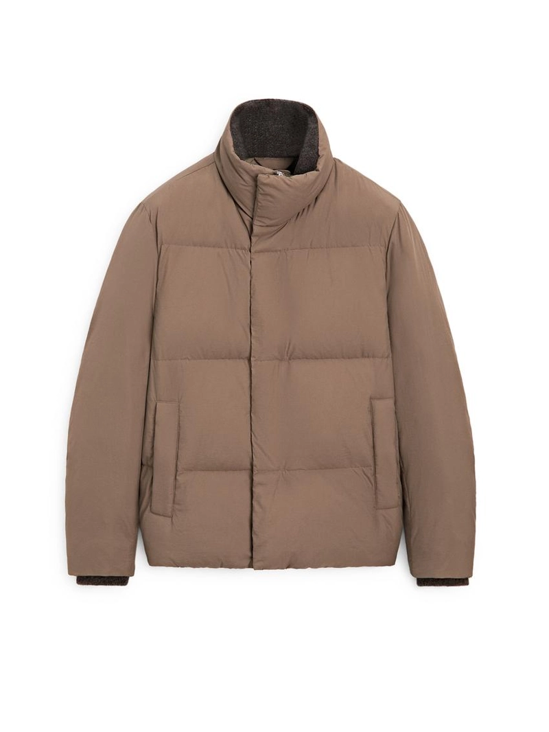 Пуховик с водоотталкивающим покрытием