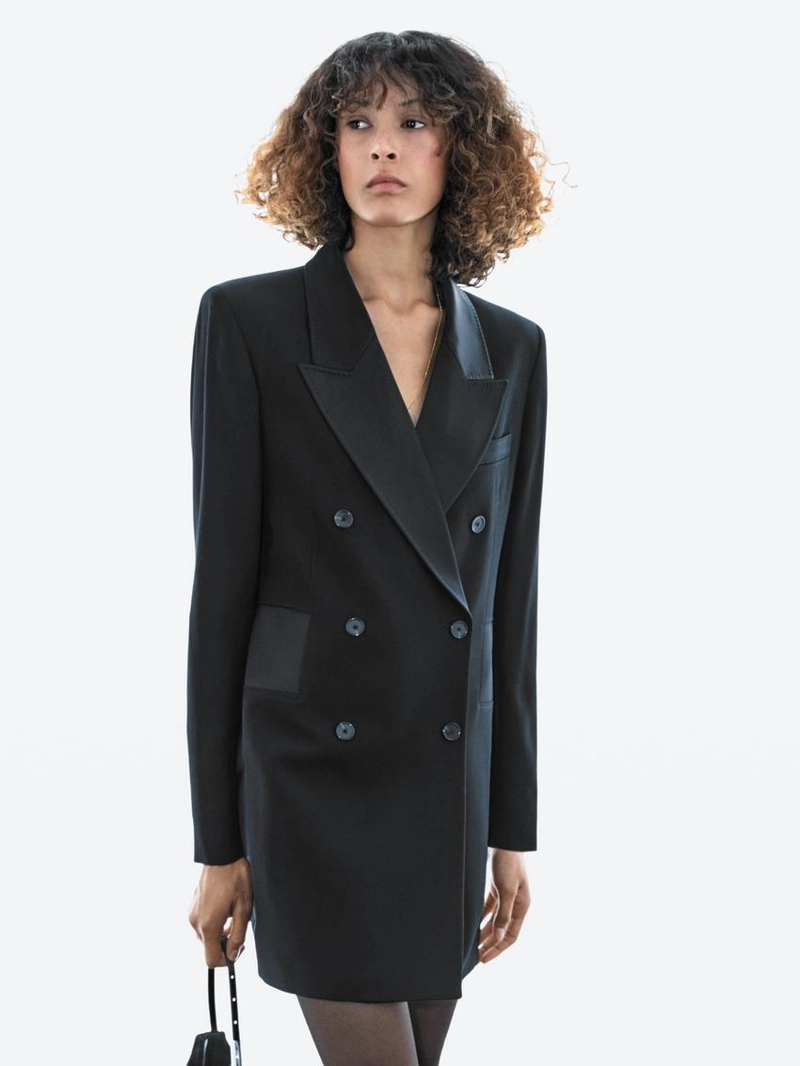 Платье в стиле блейзер с атласными деталями