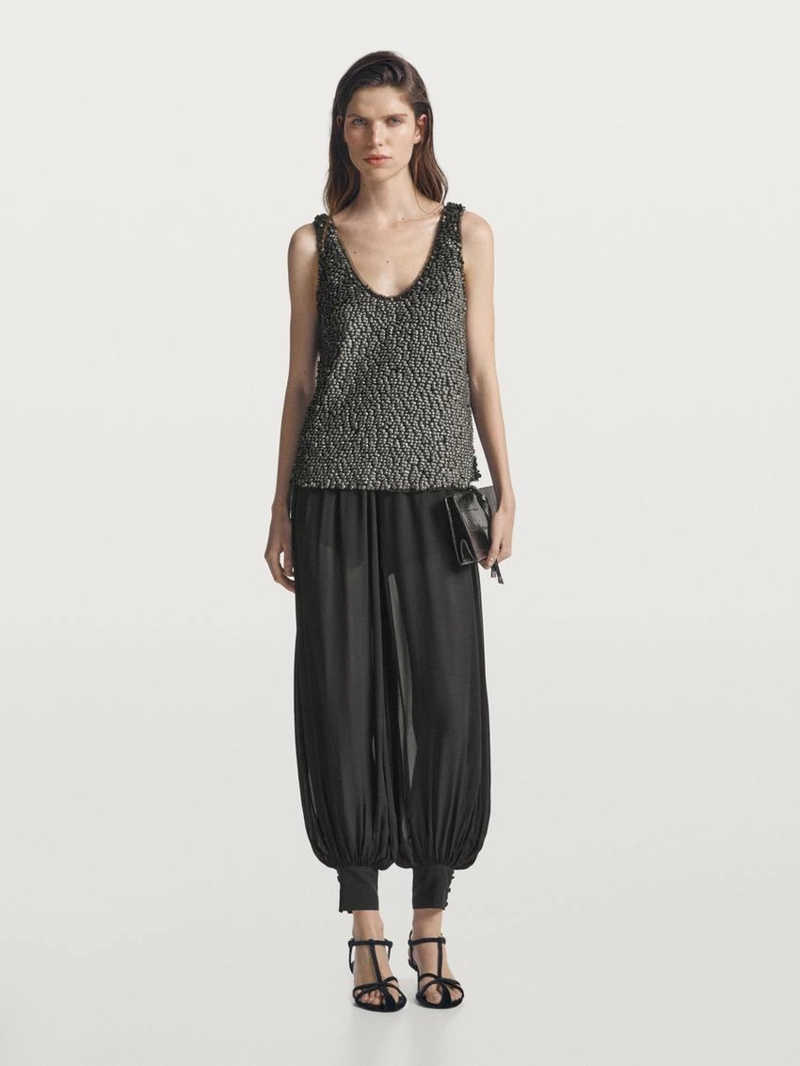 Топ с бретелями и бисером