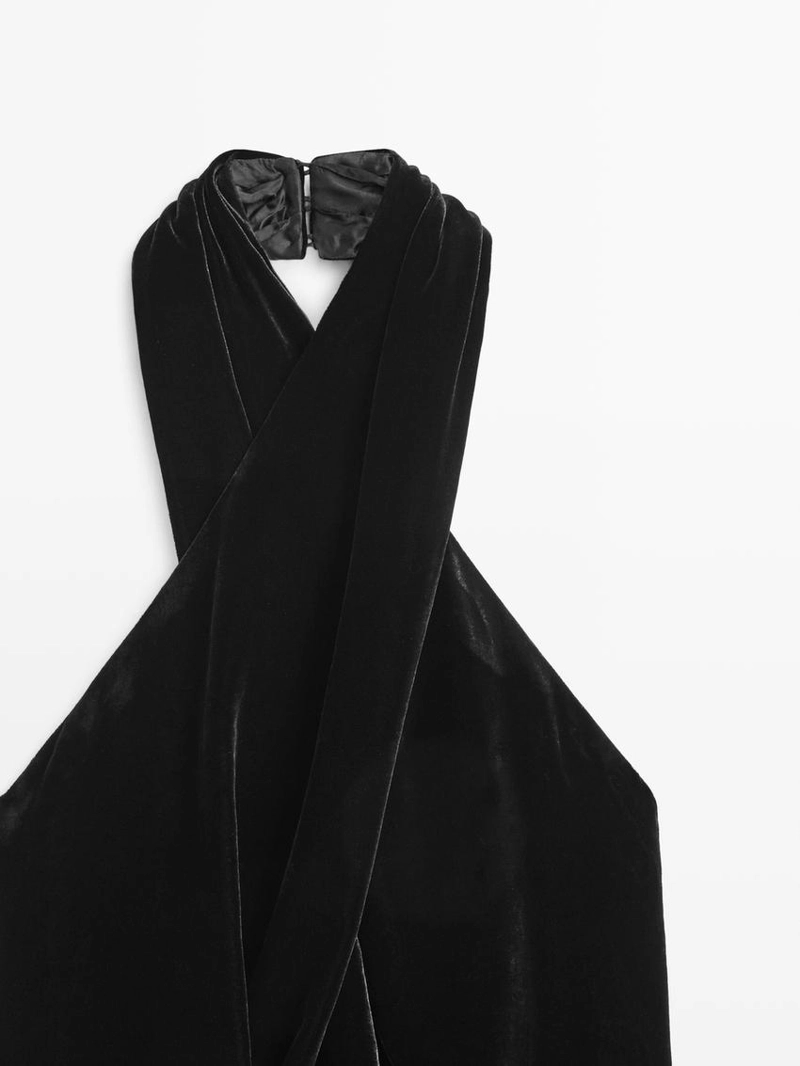 Топ с открытыми плечами из вельвета