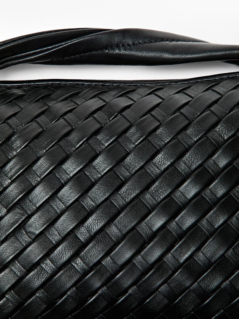 Кожаная плетеная мини-сумка nappa